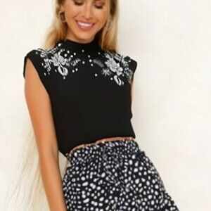 Clasy and Hot On 12th Top